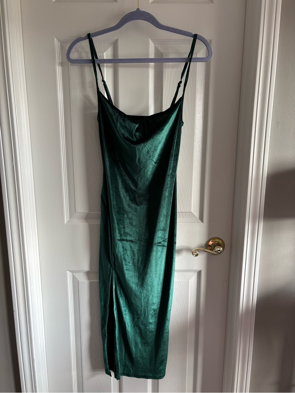 Women’s Green Velvet Midi Low Back Dress